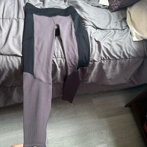 Fabletics leggings in great condition! No tags but never worn.